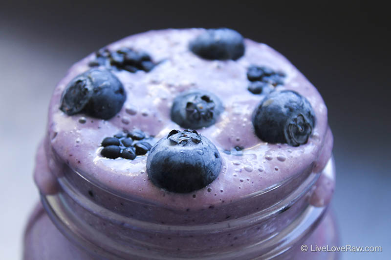 Read more about the article Blueberry Bliss smoothie, sugar-free