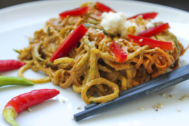Read more about the article Gluten-free Pad Thai (spicy Asian noodles)